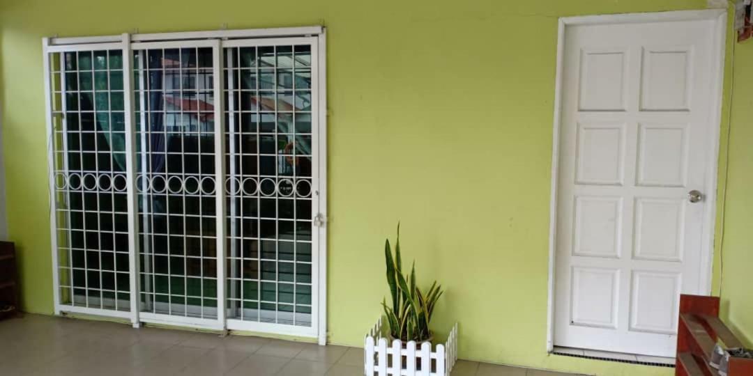 Sepanggar Kingfisher Homestay Kota Kinabalu Luaran gambar